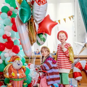 Standing foil balloon Santa, 63x106 cm, mix