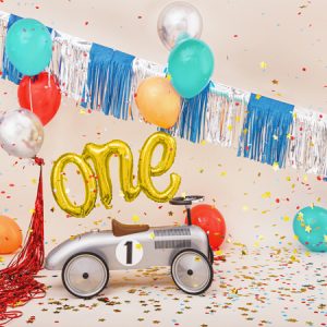 Foil balloon One, 66x37cm, gold
